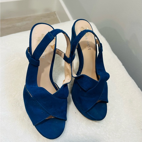 Nine West heels, shoes, size 7, blue, heel 5”, Worn once, good condition. - Picture 2 of 10
